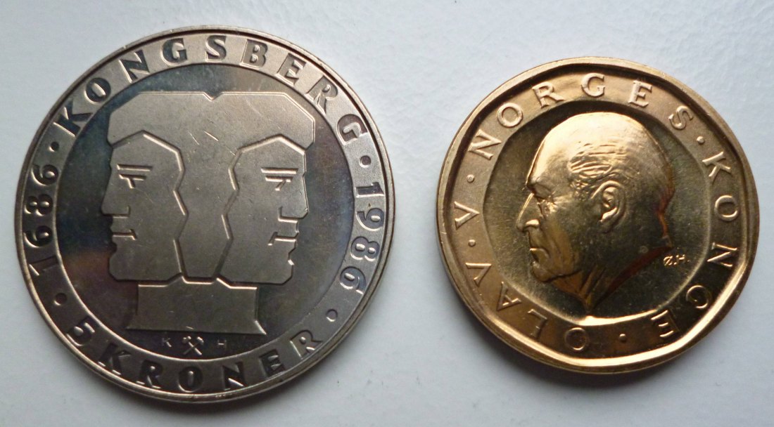  Norwegen 5 und 10 Kroner 1986 Schlägel und Hammer gekreuzt / Olaf V.   