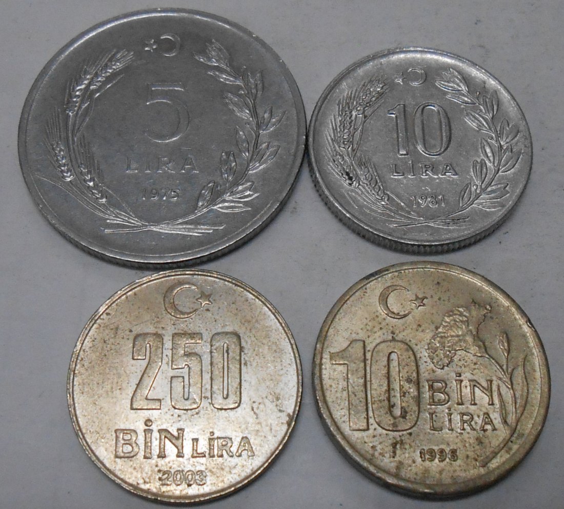  TK77 Türkei 4er Lot, 5 Lira 1975, 10 Lira 1981, 10 BINLira 1996, 250 BINLira 2003   