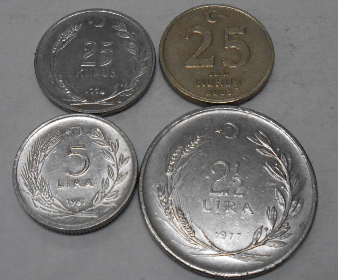  TK79 Türkei 4er Lot, 25 Kurus 1974+2005, 2,5 Lira 1977, 5 Lira 1981   