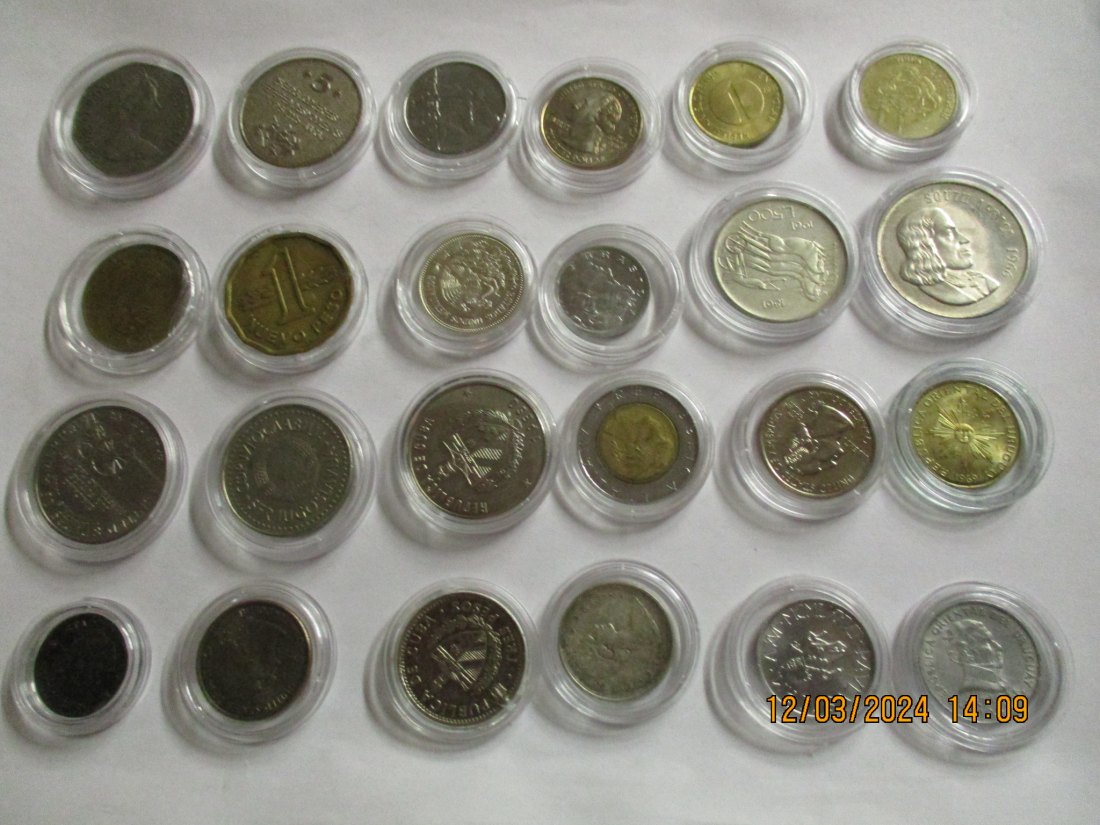  Lot - Sammlung  Münzen  siehe Foto / M8   