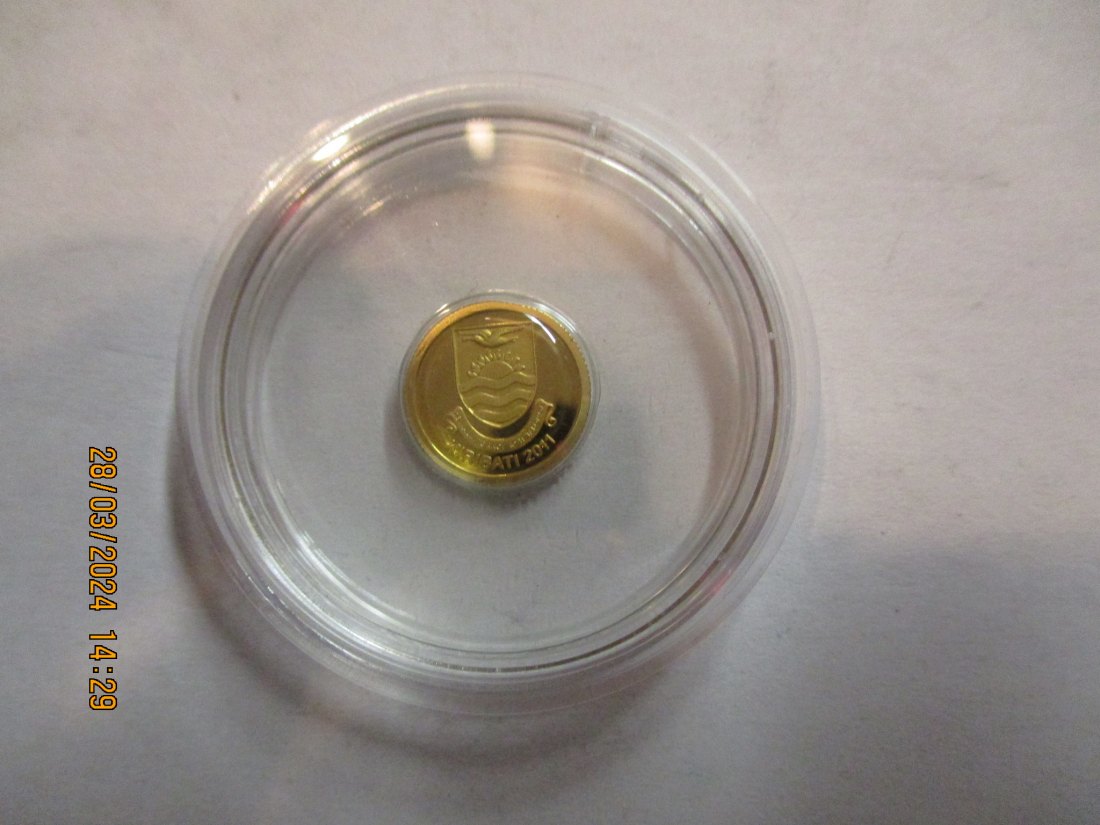  1 Dollar Kiribati 2011 Goldmünze 999er Gold 0,5 Gramm / M10   