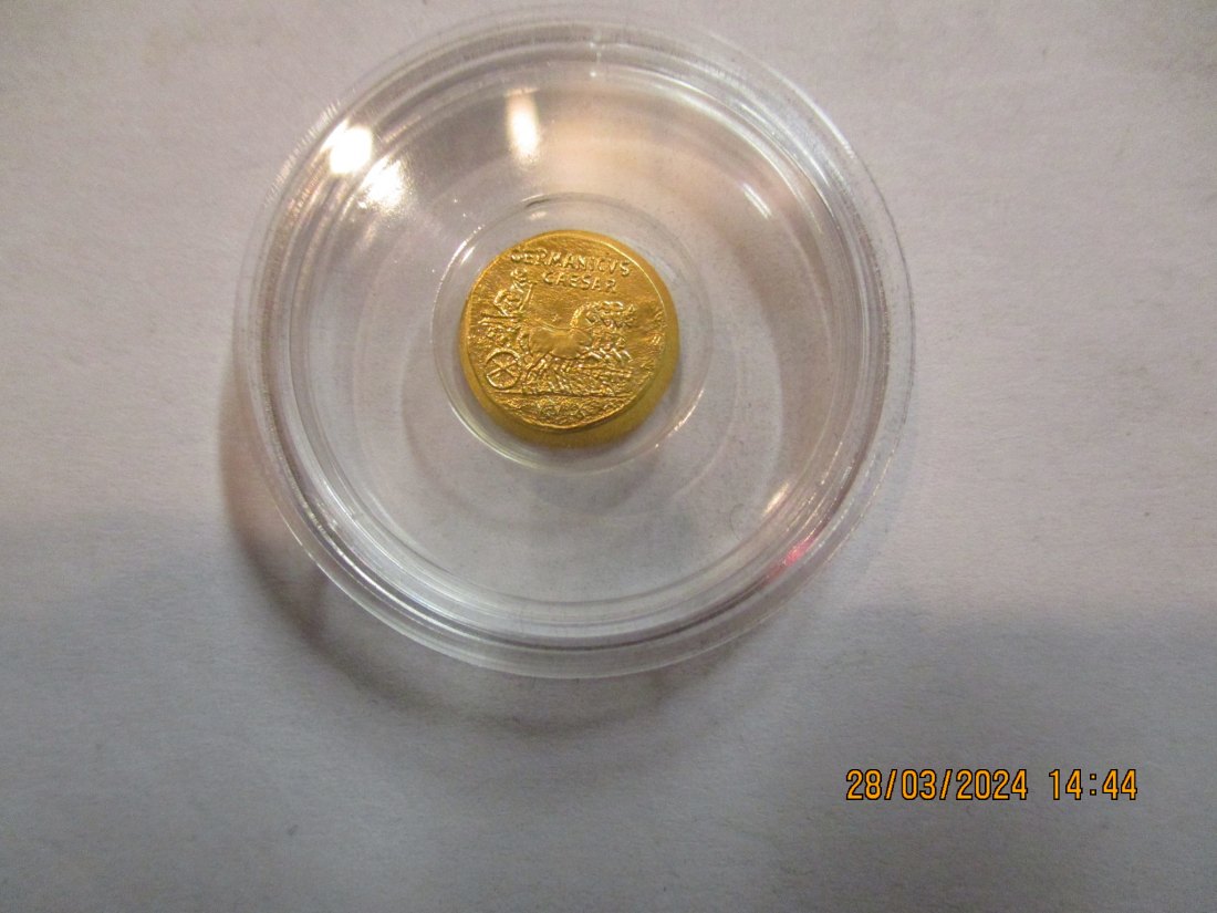  1 Dollar 2010 Palau Goldmünze 99999er Gold 0,5 Gramm / M12   
