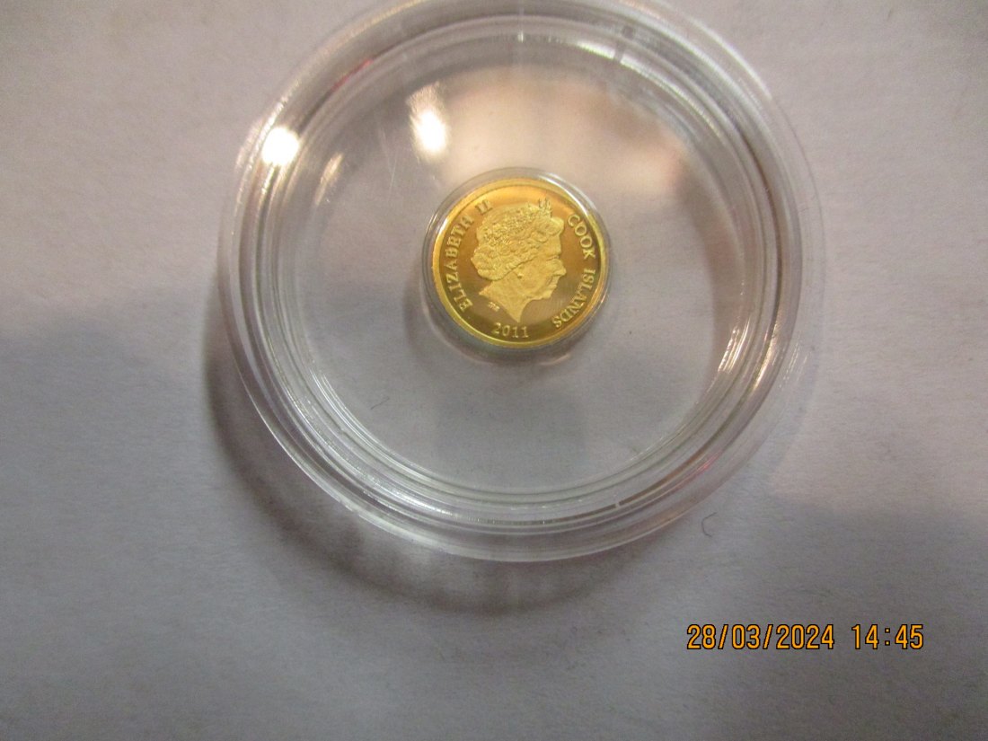  5 Dollars 2011 Cook Islands Goldmünze 9999er Gold 0,5 Gramm / M14   