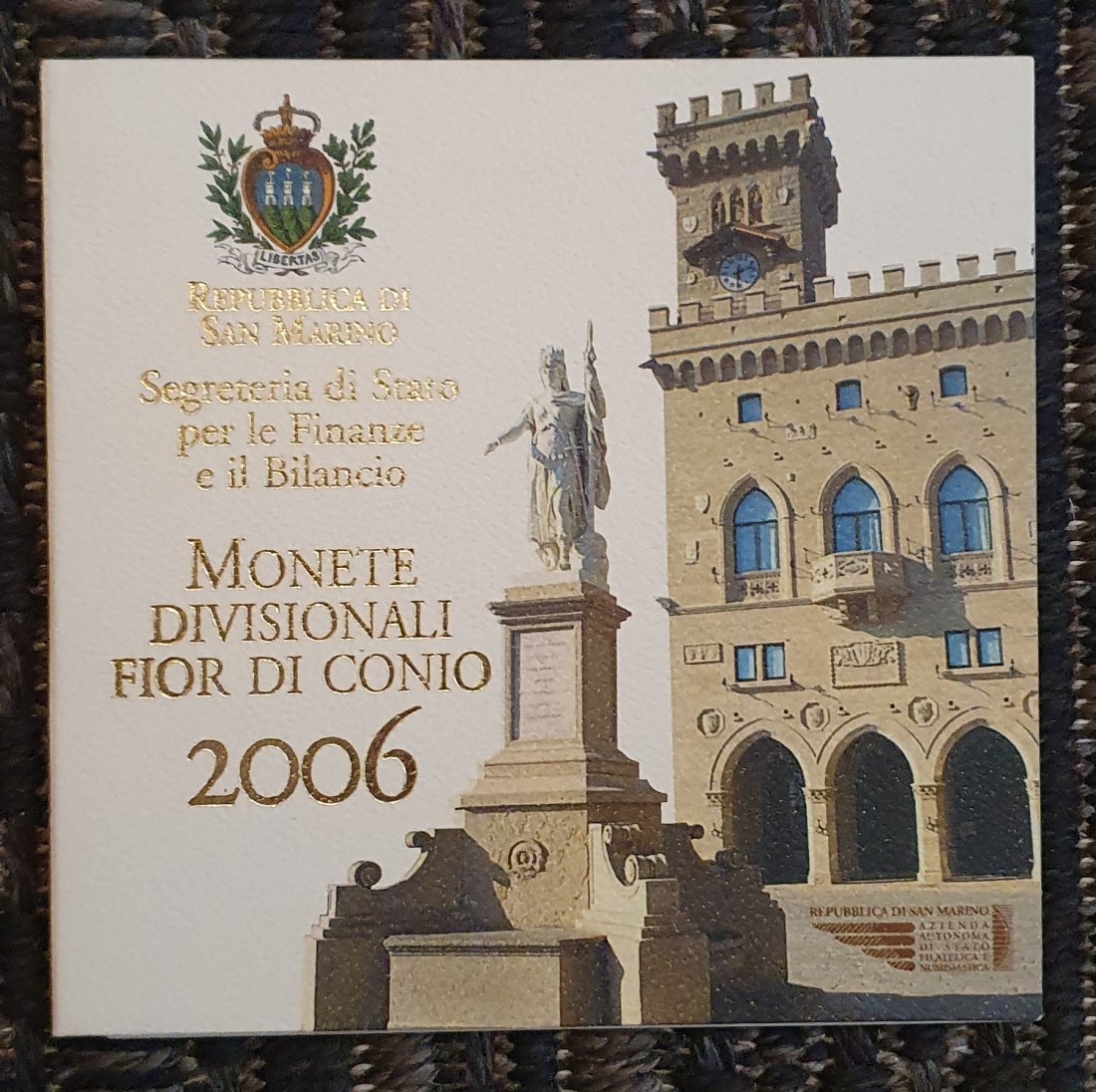  San Marino 2006, originaler Kursmünzensatz von 1 Cent-2 € + 5 € (8,88 €), 9 Münzen im Originalfolder   