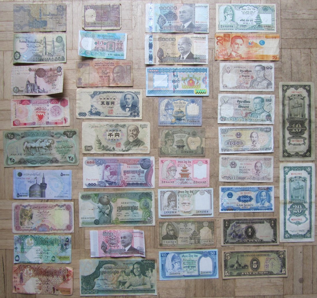  Nahost/Asien: Lot aus 38 verschiedenen Banknoten   