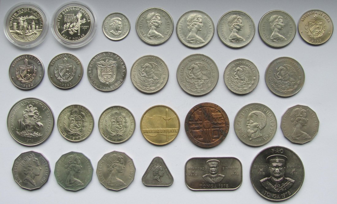  Amerika/Ozeanien: Lot aus 28 verschiedenen Gedenkmünzen   