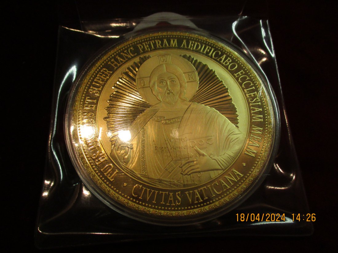  Medaille Motiv Papst Benedikt XVI siehe Foto / 2   