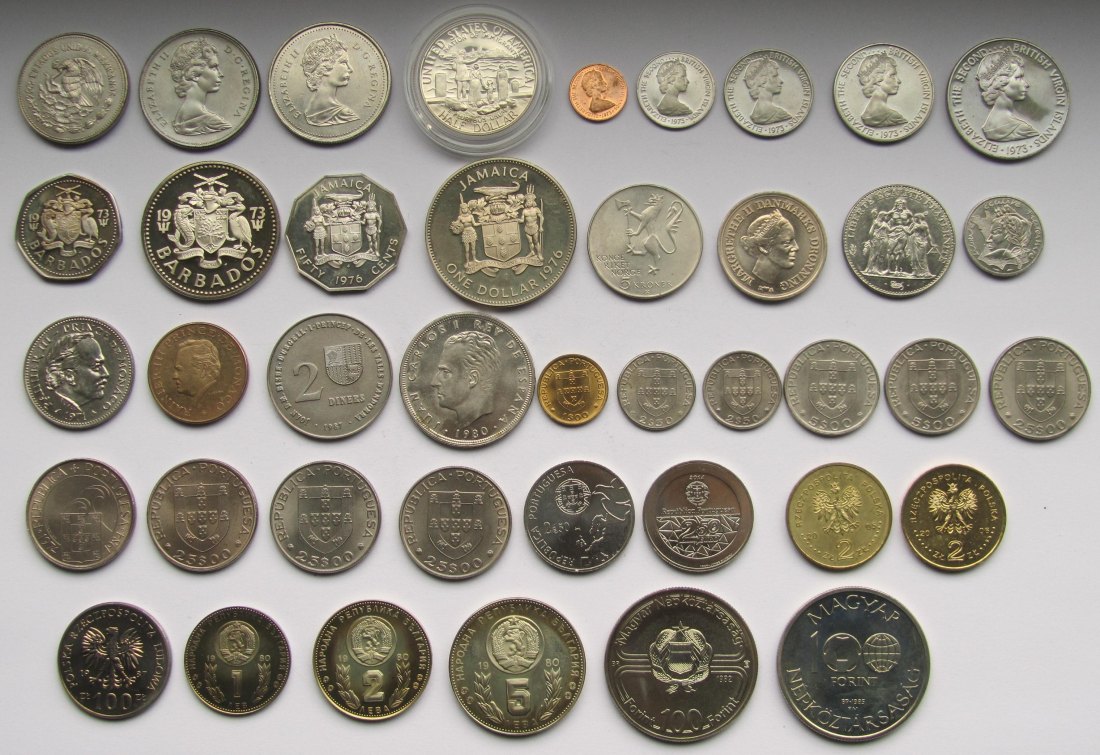  Amerika/Europa: Lot aus 41 verschiedenen Kupfer-Nickel-Gedenkmünzen   
