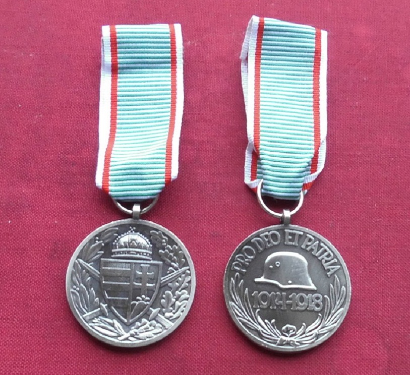 Militaria Orden Auszeichnung PRO DEO ET PATRIA 1914-1918 am Band 1. Weltkrieg Ungarn