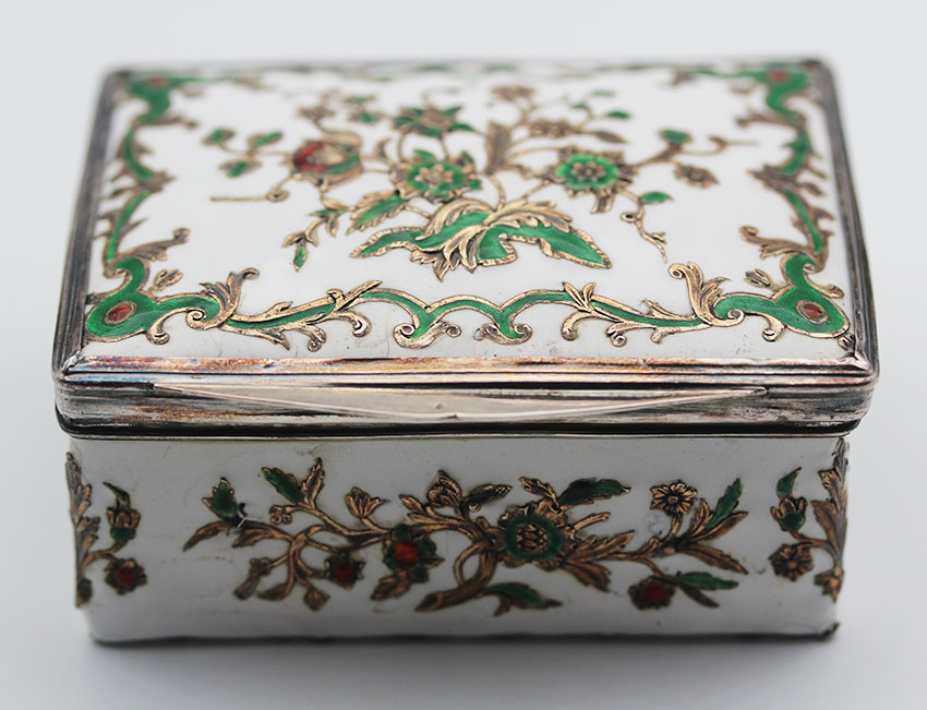 Emaille de Saxe Tabatiere, Werkstatt Pierre Fromery (1655-1738), Berlin um 1730