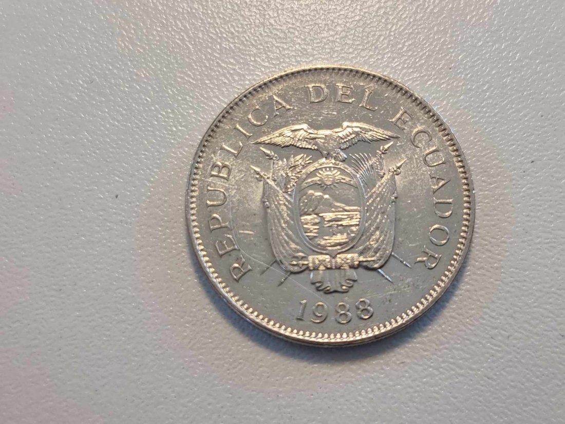  Ecuador 50 Sucres 1988 VZ   