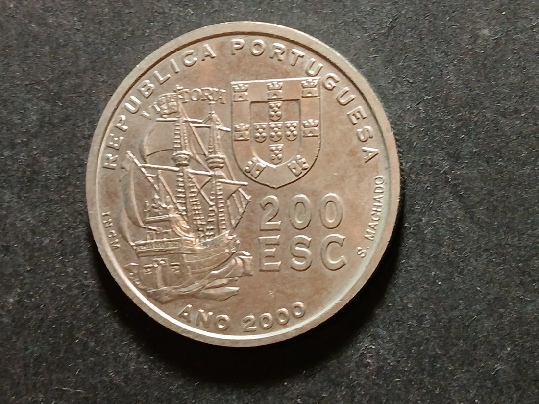 Portugal - 200 Escudos 2000