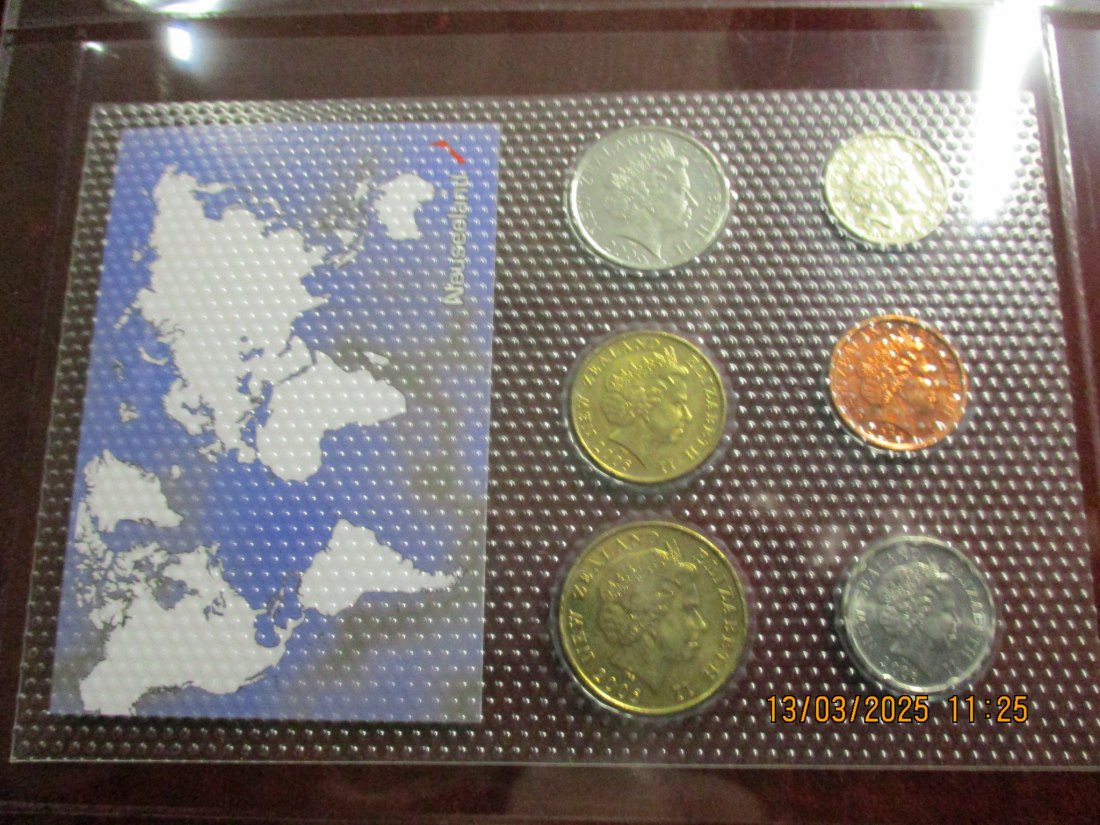  Münzen Neuseeland siehe Foto /1   