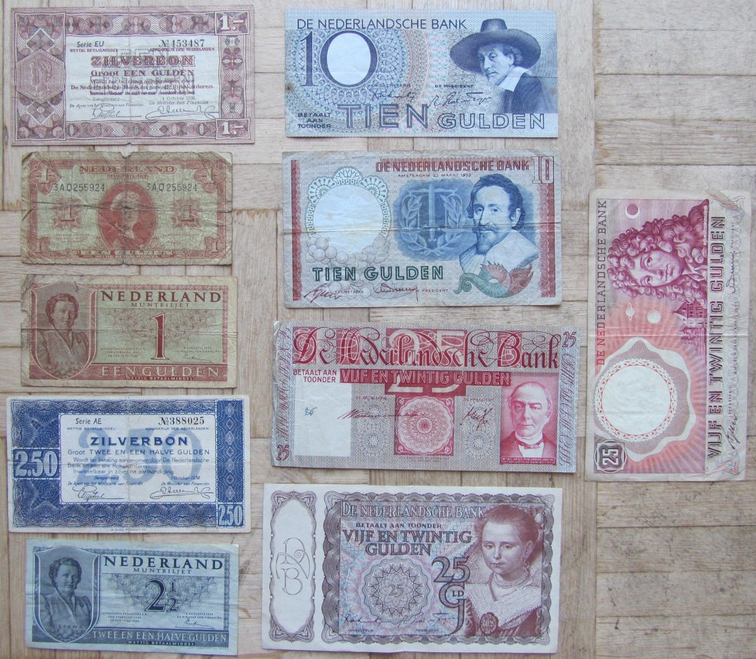 Niederlande: Lot aus zehn verschiedenen älteren Banknoten   