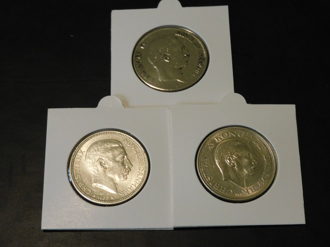DENMARK 3X 3 KRONER 1876-1930-1945.GRADE-PLEASE SEE PHOTOS.