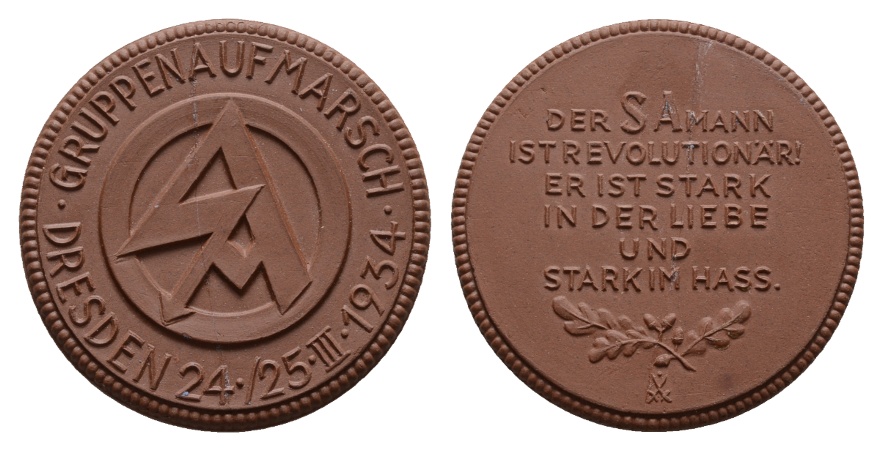  Dresden, Gruppenaufmarsch 1934; Medaille, Porzellan; 17,38 g, Ø 51,5 mm   