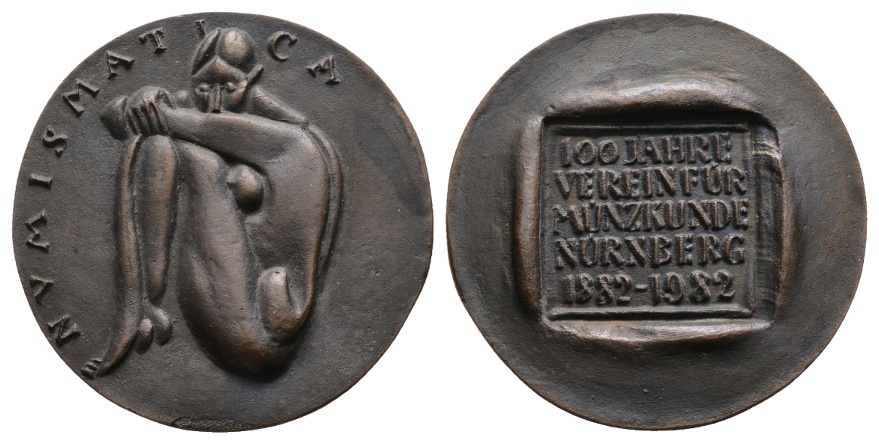  Medaille; 100 Jahre Verein für Münzkunde Nürnberg 1882-1982; Bronze; 160,24 g; Ø 73,5 mm   