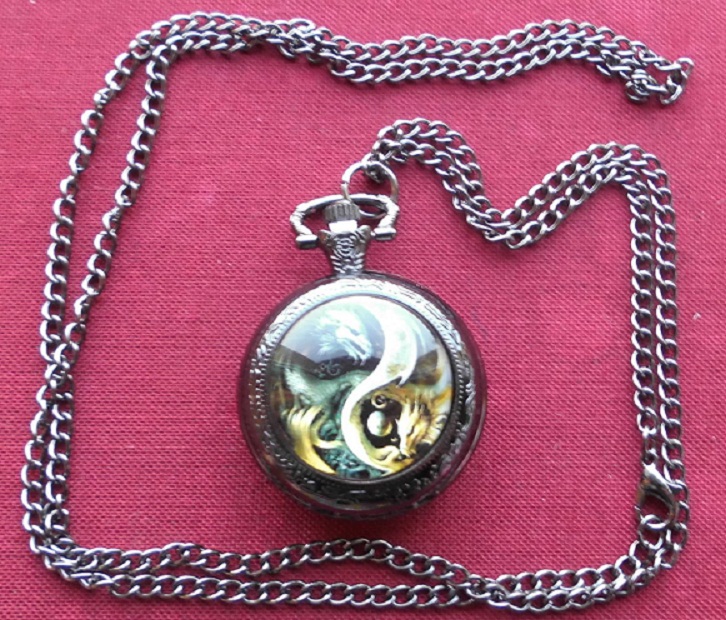 Taschenuhr 2 Drachen mehrfarbig mit 80cm Kette Quarzwerk NEU !