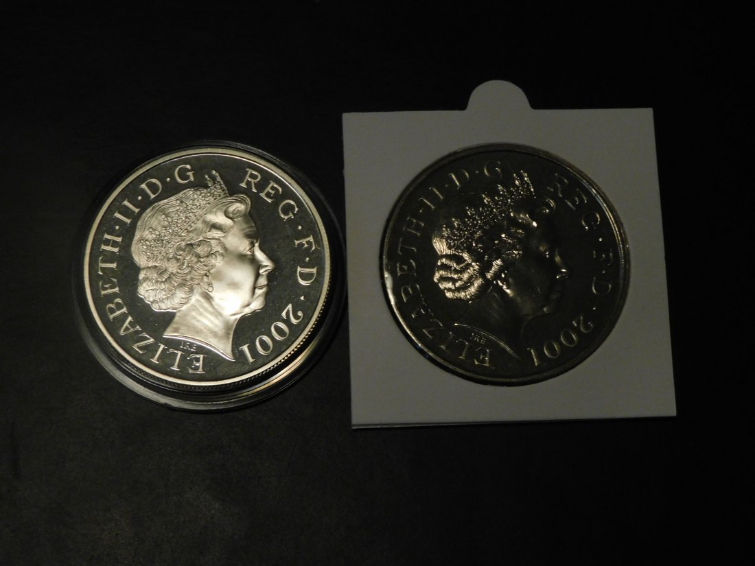 UNITED KINGDOM 2X 5 POUNDS 2001.GRADE-PLEASE SEE PHOTOS.