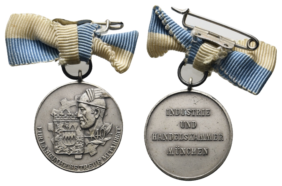  Medaille; Auszeichnung; Industrie und Handelskammer Münschen; unedel; tragbar; 10,98 g, Ø 25,0 mm   