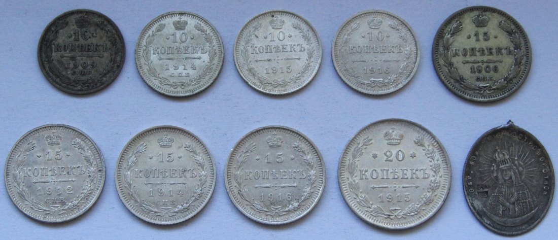  Russland: Lot aus neun Silberkopeken, zusammen 10,8 g Feinsilber   