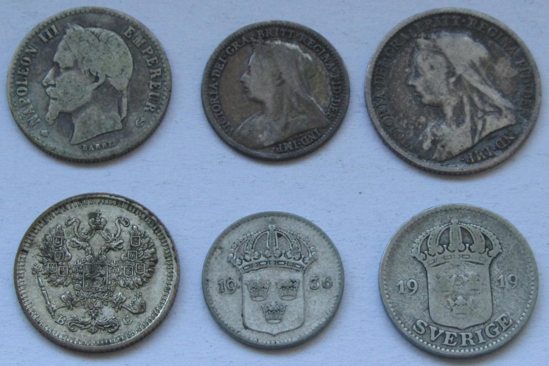  Europa: Lot aus sechs Silbermünzen, zusammen 8,9 g Feinsilber   
