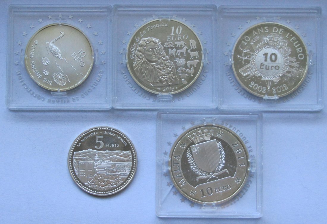  Euro: Lot aus fünf Silbermünzen, zusammen 86,7 g Feinsilber   