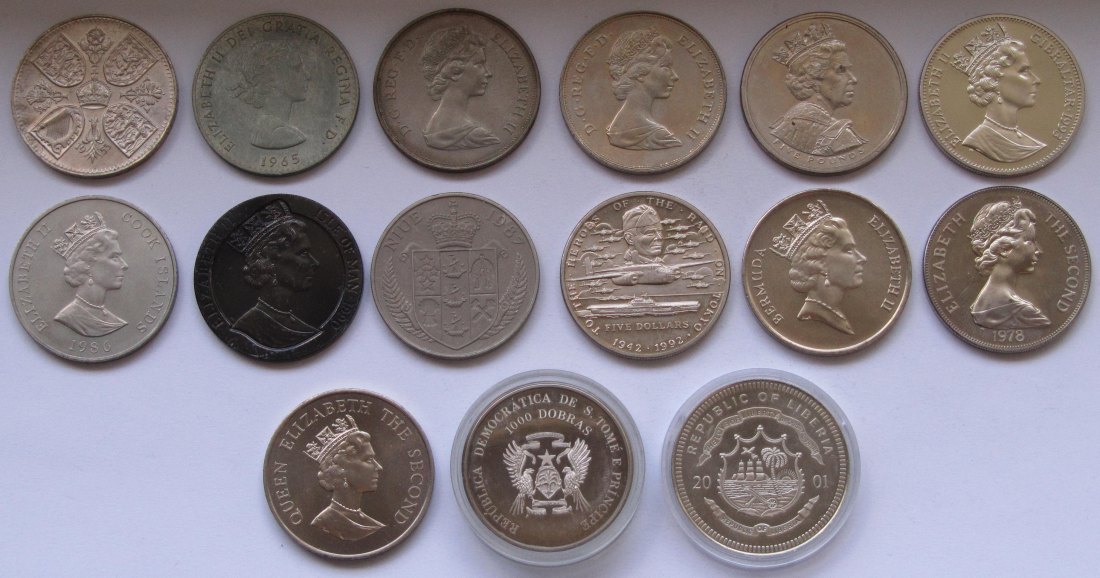  Lot aus 15 verschiedenen Crowns in Kupfer-Nickel   