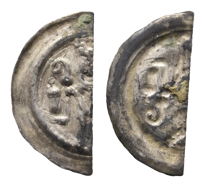  Mittelalter, 1/2 Brakteat; 0,29 g   