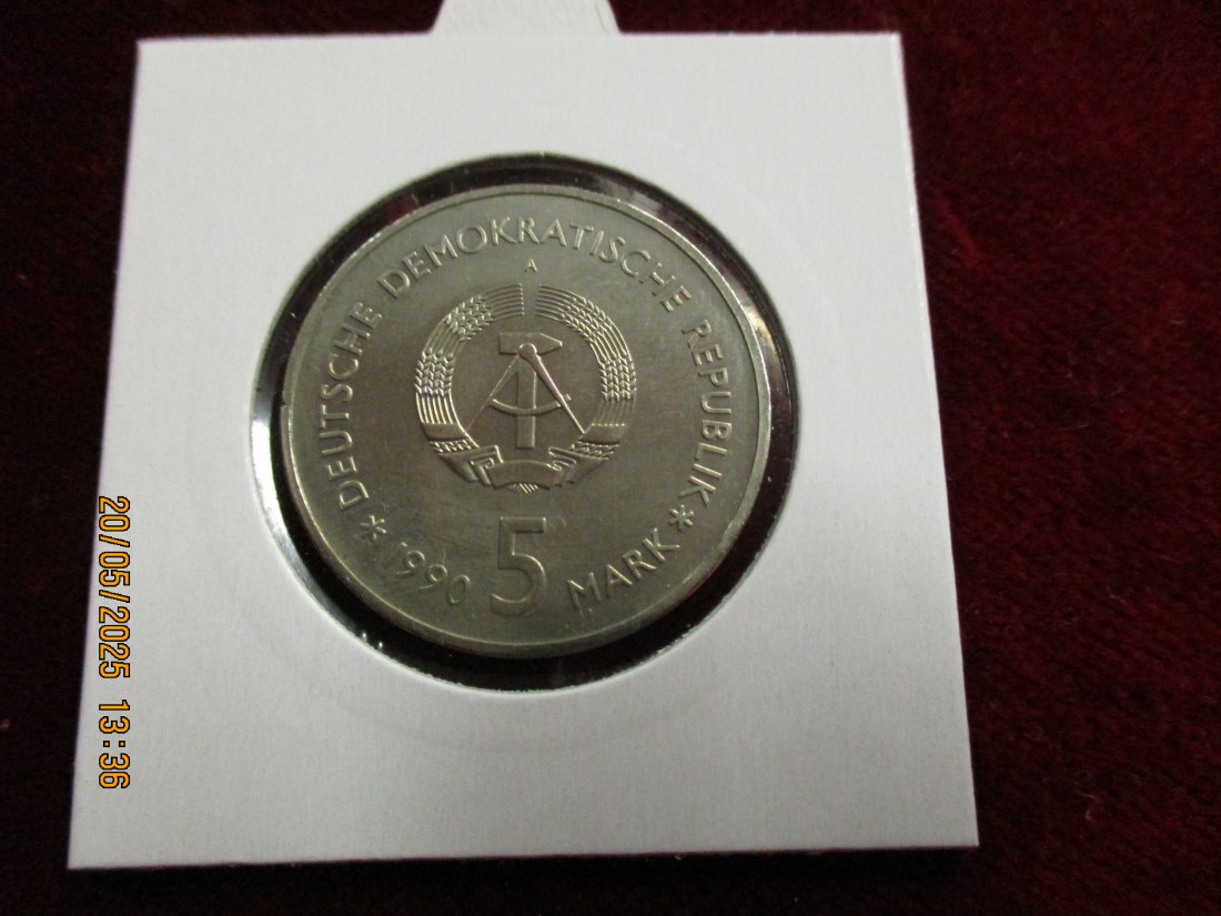  5 Mark DDR 1990 Berlin Zeughaus / Metall: K-N-Zk   