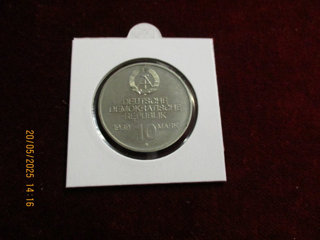  10 Mark DDR 1989 RWG Gebäude Moskau   / Metall: K-N-Zk   
