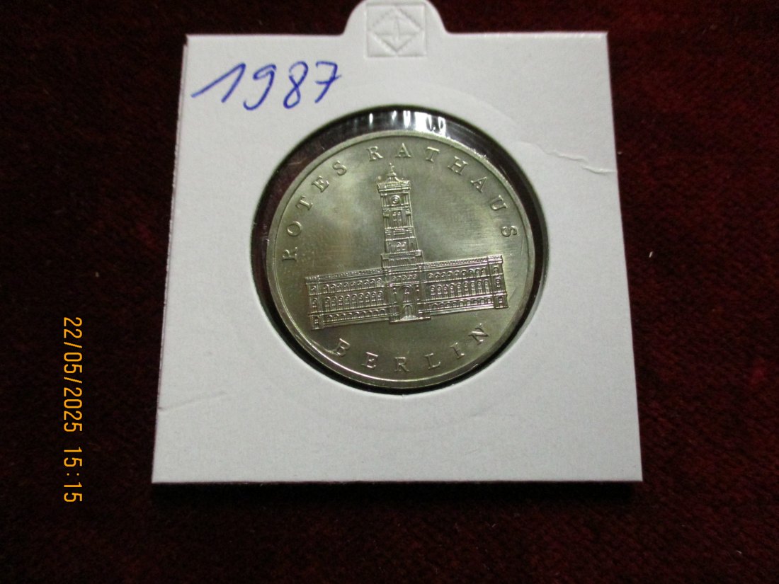  5 Mark DDR 1987 Berlin Rotes Rathaus / Metall: K-N-Zk Gewicht: 9,6g   