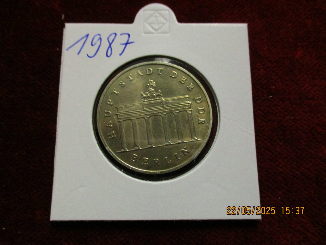  5 Mark DDR 1987 Berlin Hauptstadt der DDR / Metall: K-N-Zk Gewicht: 9,6g   