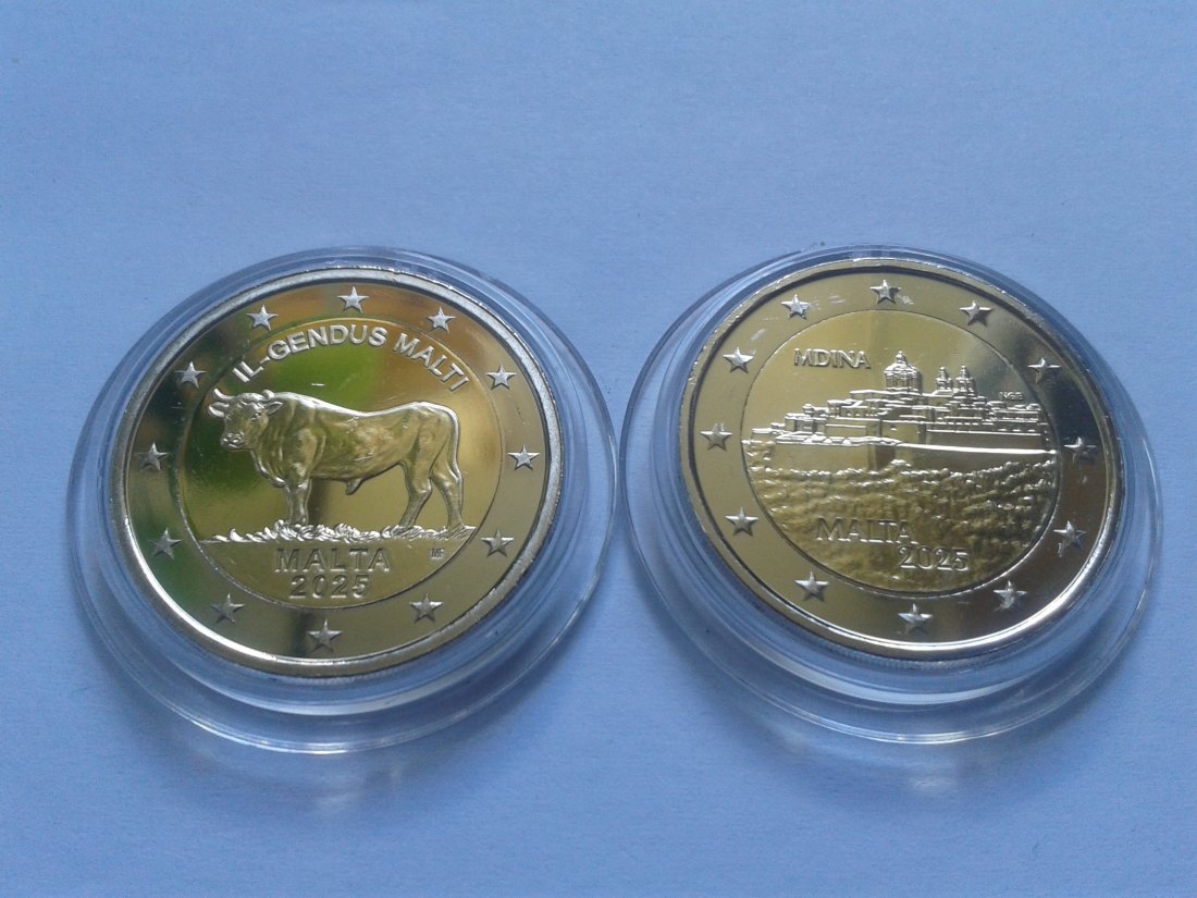 Original 2 x 2 euro 2025 Malta Ochse und Mdina 2x2 euro 2025 Malta Maltesischer Ochse Mdina