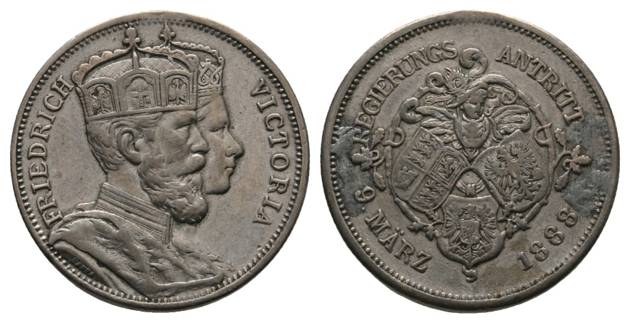  Medaille 1888; Friedrich Victoria; Regierungsantritt 9. März; versilbert; 9,78 g; Ø 27,32 mm   