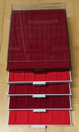 Lindner Münzbox STANDARD, 5 Stück, quadratische Vertiefungen für Münzen, div. Größen, gebraucht