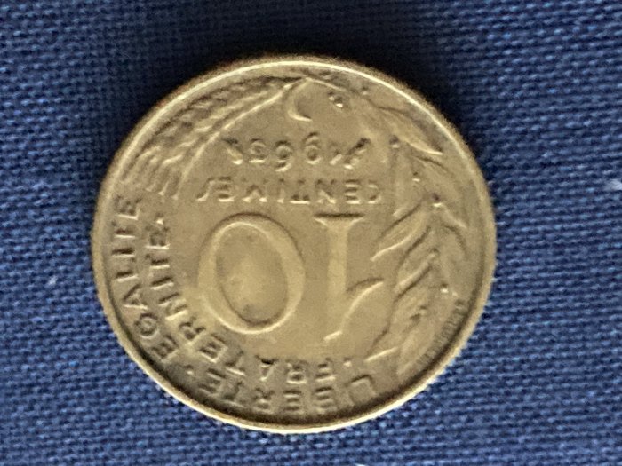  Münze Umlaufmünze Frankreich 10 Centimes 1963   