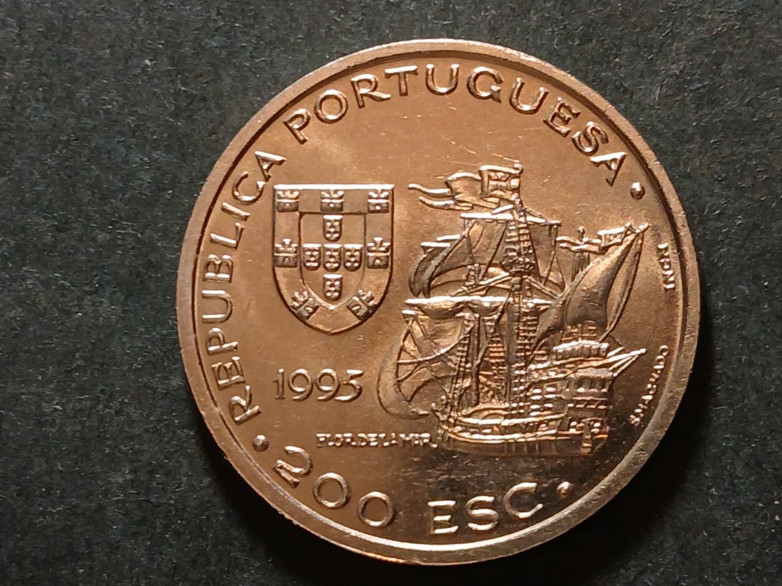 Portugal - 200 Escudos 1995
