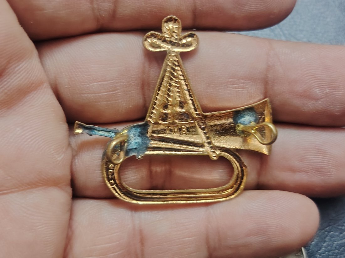  IRAQ Iraqi Kingdom King Royal Guards Insignia Military Metal Pin Badge Music . Rare   