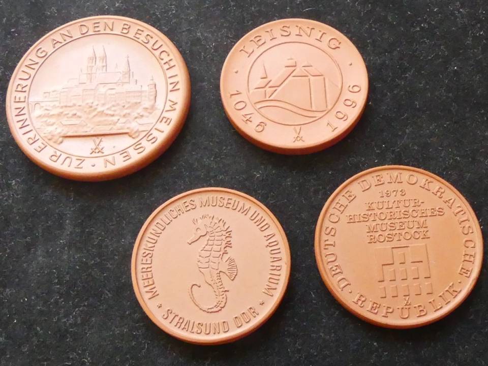  Sammlung 4 x Steinzeug Medaillen Meissen Rostock Stralsund Leisnig   