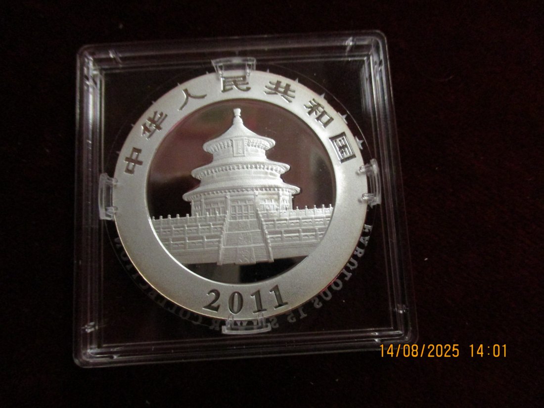  10 Yuan China Panda 2011 Gewicht: 31,1g   