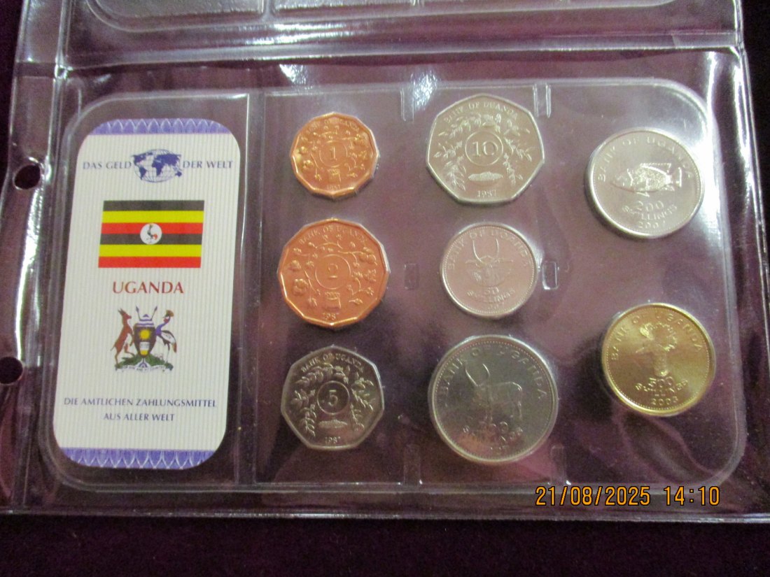  Kursmünzen Uganda siehe Foto Gewicht: Ca- 57g/- 1   