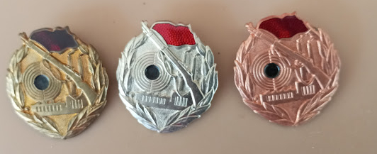 3 Auszeichnungen Gold Silber Bronze