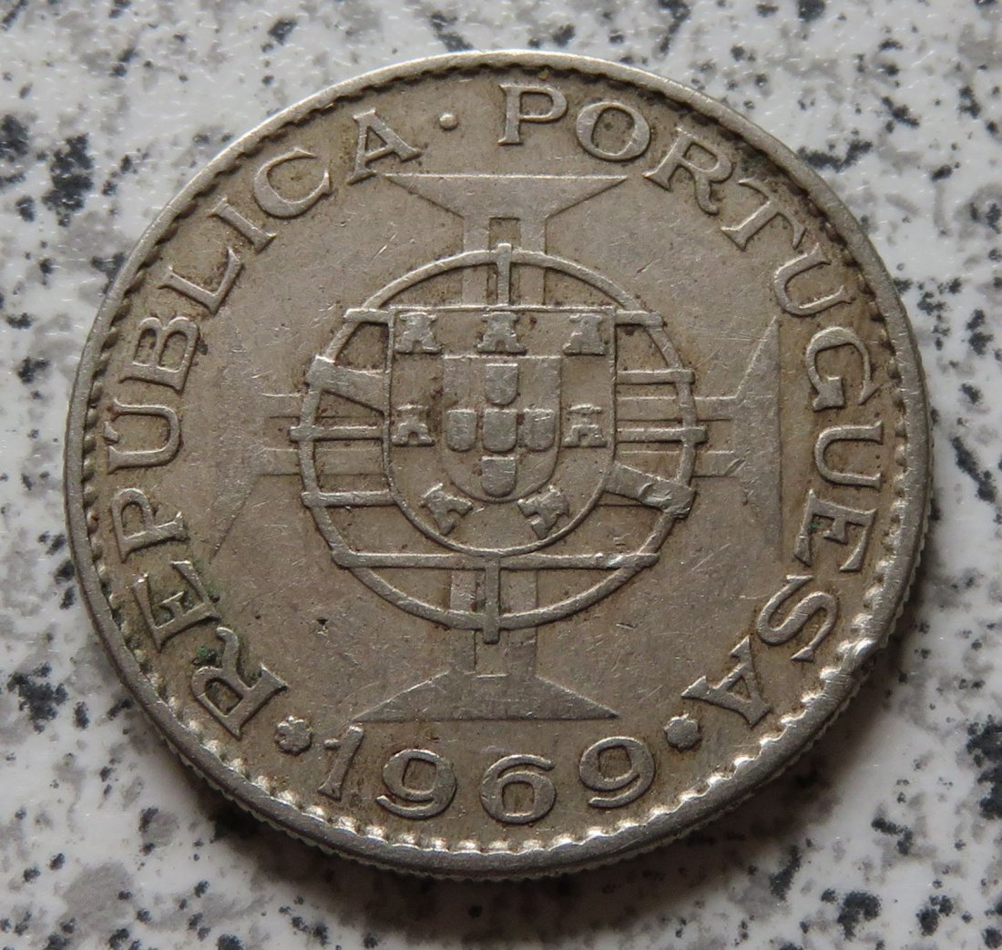  Angola 10 Escudos 1969   