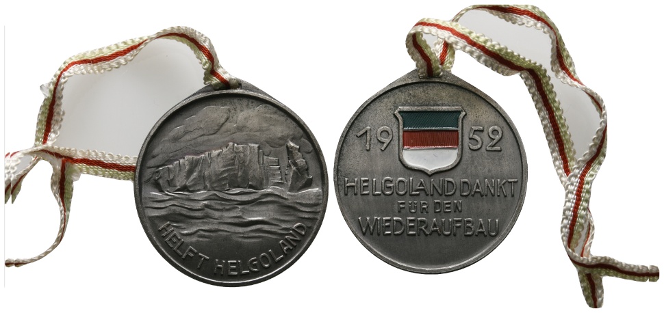 Medaille; Helft Helgoland; Wiederaufbau 1952; unedel; mit Trageband; Ø 40,1 mm; 10,11 g   