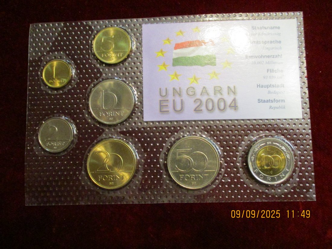  Kursmünzen Ungarn 2004 siehe Foto Gewicht: Ca- 43g/- 1   