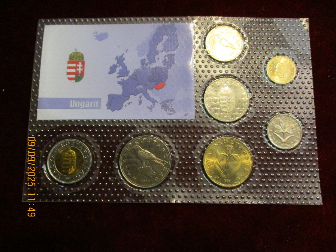  Kursmünzen Ungarn 2004 siehe Foto Gewicht: Ca- 43g/- 1   