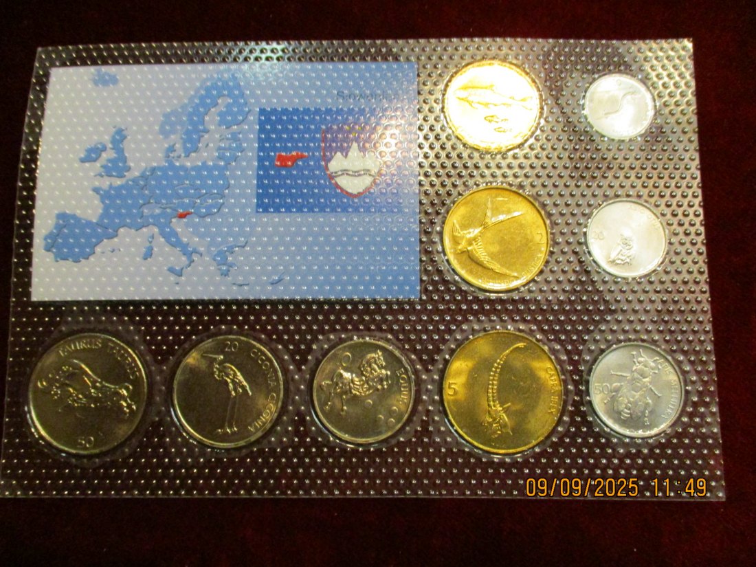  Kursmünzen Slowenien siehe Foto Gewicht: Ca- 43g/- 1   
