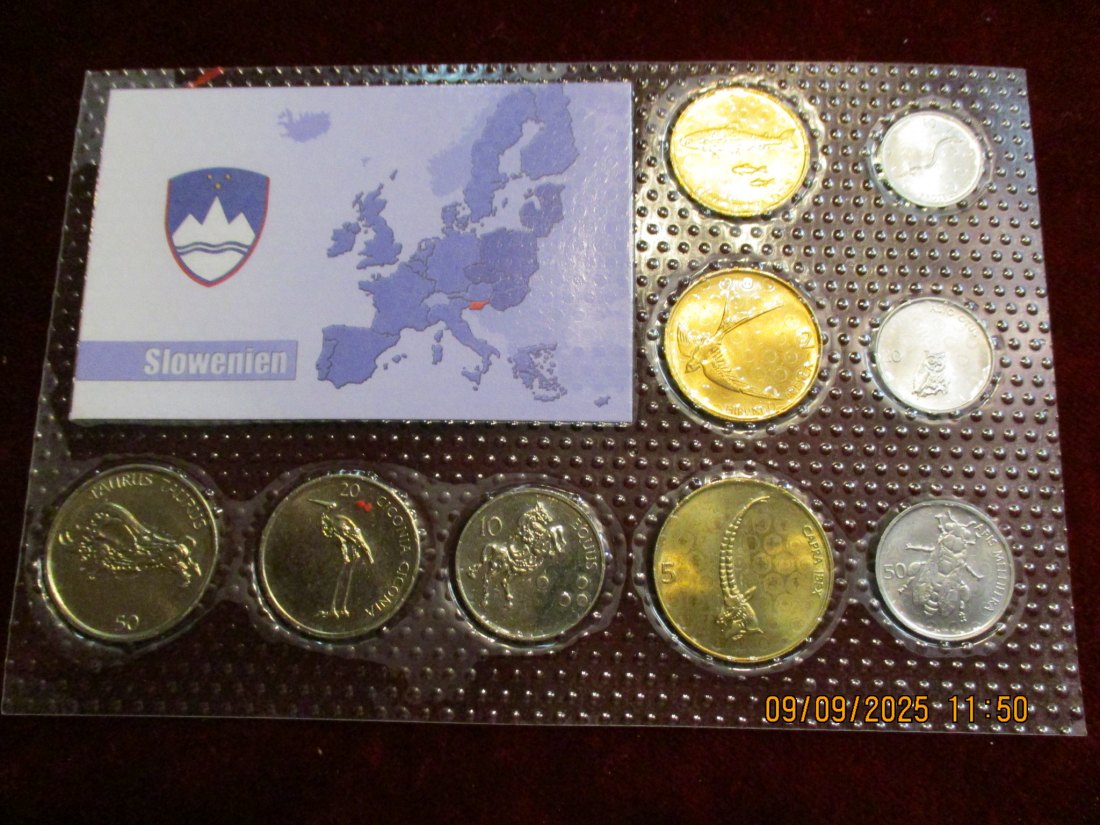  Kursmünzen Slowenien 2004 siehe Foto Gewicht: Ca- 43g/- 1   