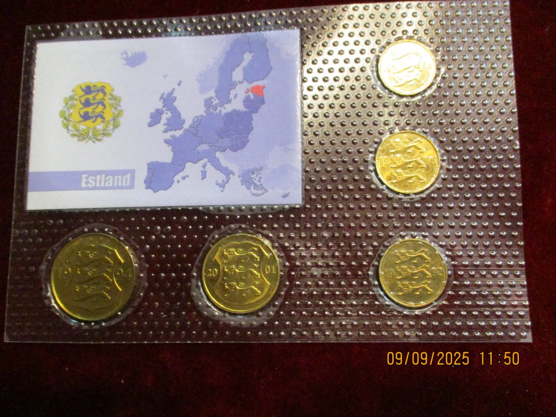  Kursmünzen Estland 2004 siehe Foto Gewicht: Ca- 34g/- 1   